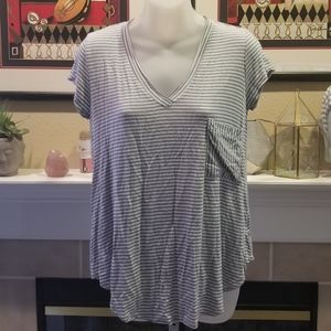 H by Bordeux Vneck tshirt, Sz S